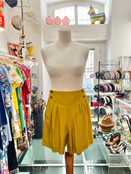 Shorts senape