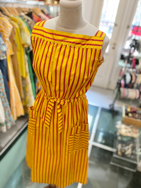Abito giallo righe