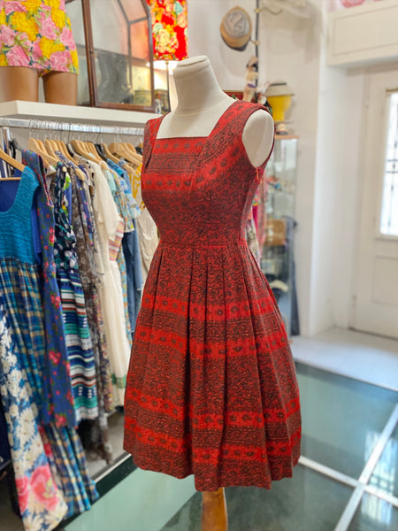 Abito rosso broccato 50s