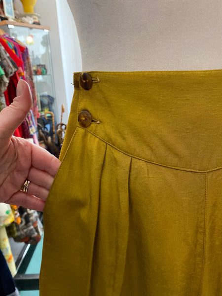Shorts senape