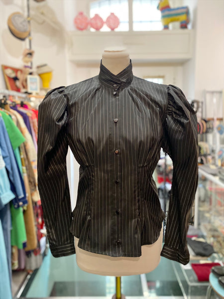 Camicia 80s stile vittoriano