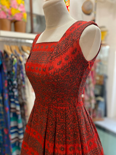 Abito rosso broccato 50s