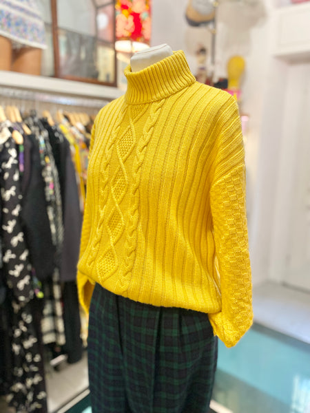 Maglione giallo pura lana vergine