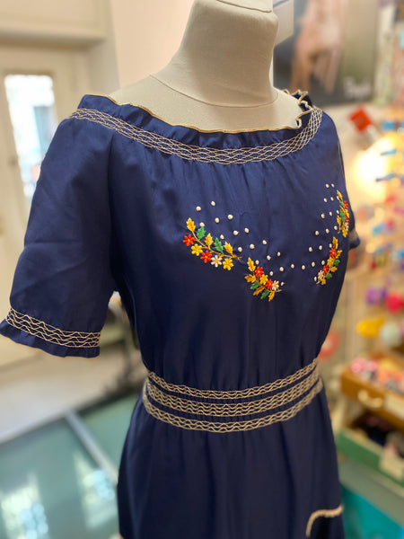 Abito blu 70s ricami