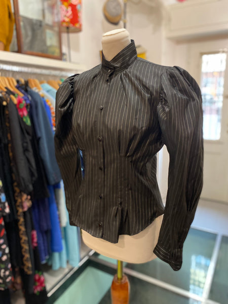 Camicia 80s stile vittoriano