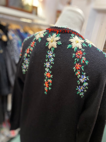 Cardigan fiori ricamati